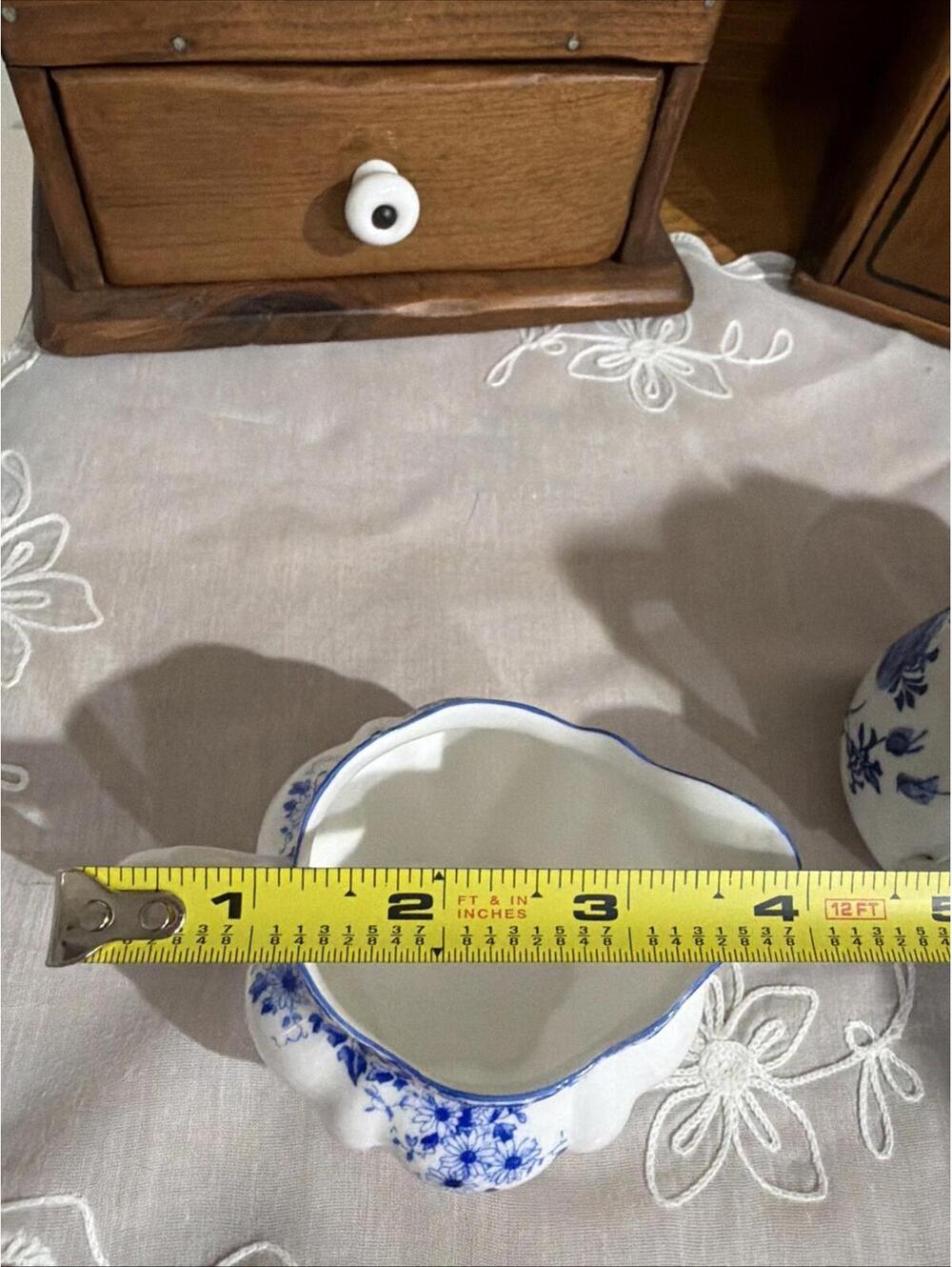 VTG small Creamer pitchers lot 2 Blue Floral Bone china cottage primitive decor - Picture 14 of 15